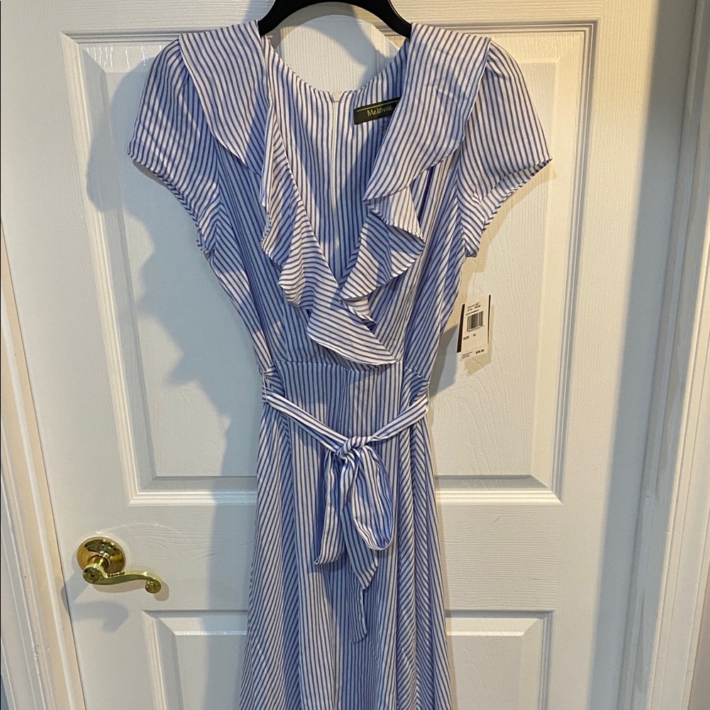 Melonie size 10 blue/white striped dress